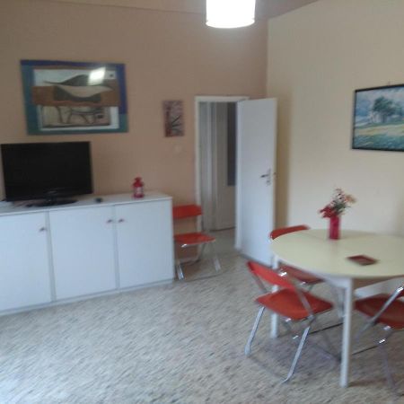 Appartamento In Villa Ачиреале Экстерьер фото