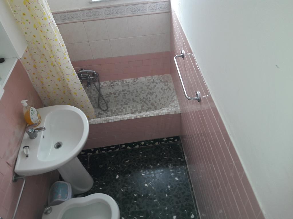 Appartamento In Villa Ачиреале Экстерьер фото